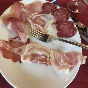 Trattoria Bussi - Prosciutto, pancetta, capocollo and salame appetizer - Gavardo, BS