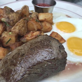 Le Diplomate - Brasseries Near Me - Washington, DC, District of Columbia