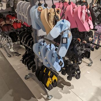 Urban Behavior - Sandals - Women's Clothing Near Me - Mississauga, Ontario