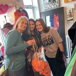 Fia's Fabulous Finds - A stuffed bag from Fill A Bag for $40
