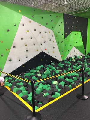 Rockin Jump Shrewsbury 7375 Watson Rd Saint Louis Mo Trampoline Equipment Supplies Mapquest