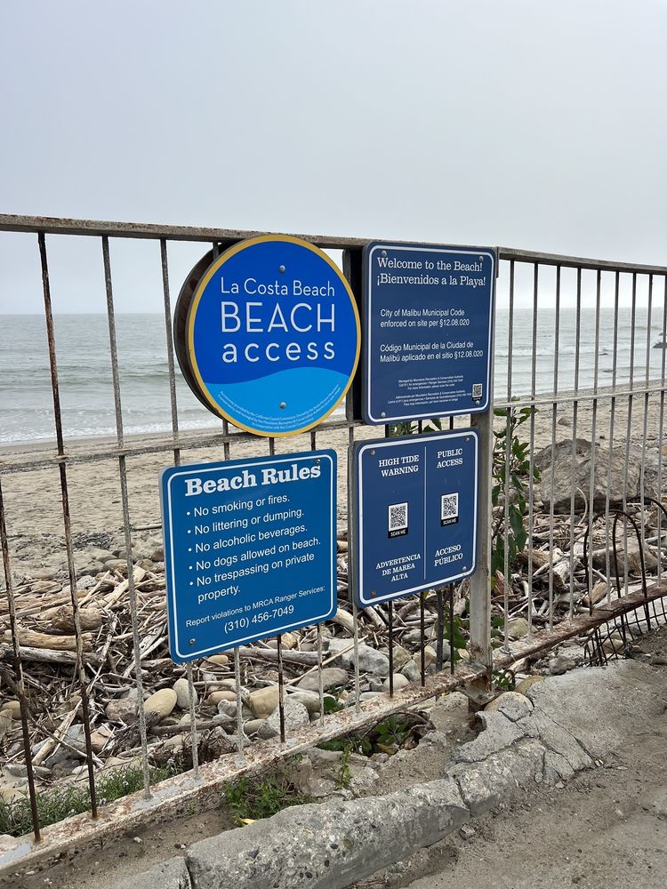 La Costa Beach Logo