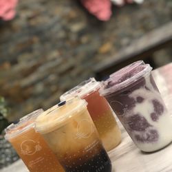 Feng Cha Fort Worth - Thai tea, overflowing grapefruit, mango breeze, purple reign