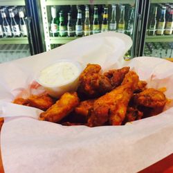 Spudz - Tradition Wings with choice of 11 house made sauces.