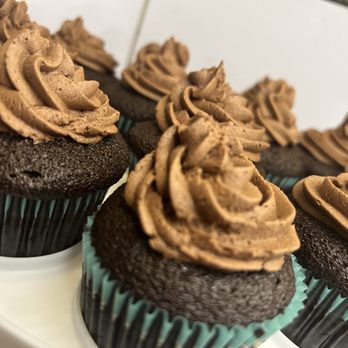 Divine Desserts by Kaitlynn - chocolate cupcakes with chocolate frosting - Desserts Near Me Divine Desserts by Kaitlynn - chocolate cupcakes with chocolate frosting - Desserts Near Me