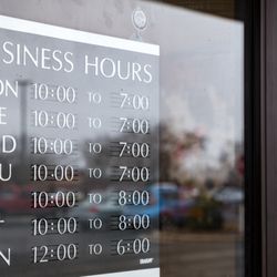 Lunar Vapes - Reidsville
