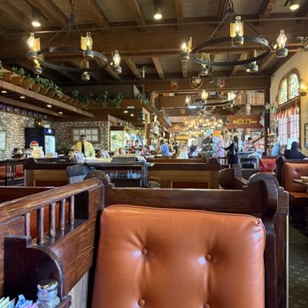 Pea Soup Andersen's Restaurant - Dining room - American Near Me - Santa Nella, California Pea Soup Andersen's Restaurant - Dining room - American Near Me - Santa Nella, California