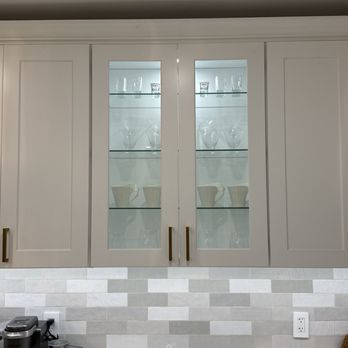 G&E Glass - Glass cabinet shelves - Glass & Mirrors Near Me - East Elmhurst, New York