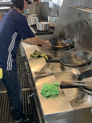 DAEK THAI EATERY by null