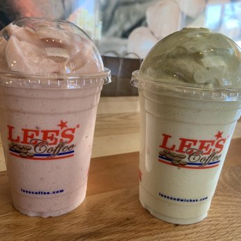 Lee's Sandwiches - Strawberry smoothie and Avocado smoothie - Vietnamese Near Me - Dublin, California