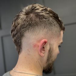 Mr snippers barber shop