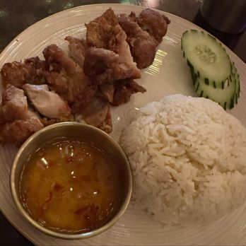 Ezankaya - Hainan Fried Chicken Rice - Thai Near Me - Chicago, Illinois