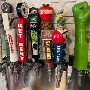 11th Hour Bar And Grill - Draft Beer Selection - Burgers Near Me - Silvis, Illinois