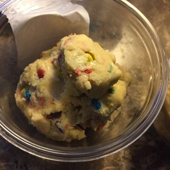 Giant Eagle - Birthday cake cookie dough - Drugstores Near Me - North Olmsted, Ohio
