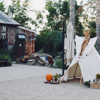 Caravan Outpost - Copyright@micafoto - Hotels Near Me - Ojai, California