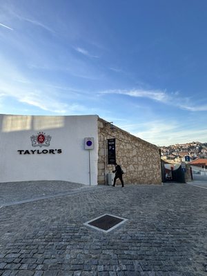 Taylor's Port by null
