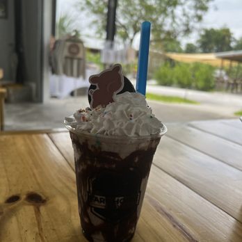 FarmHouse Miami - Oreo shake - American Near Me - Miami, Florida