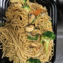 China 8 - Veggie lomein