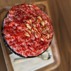Snowdrop - Strawberry cheesecake