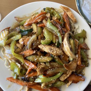 Tokyo Bowl - Sukiyaki Chicken with noodles - Japanese Near Me - Porterville, California Tokyo Bowl - Sukiyaki Chicken with noodles - Japanese Near Me - Porterville, California