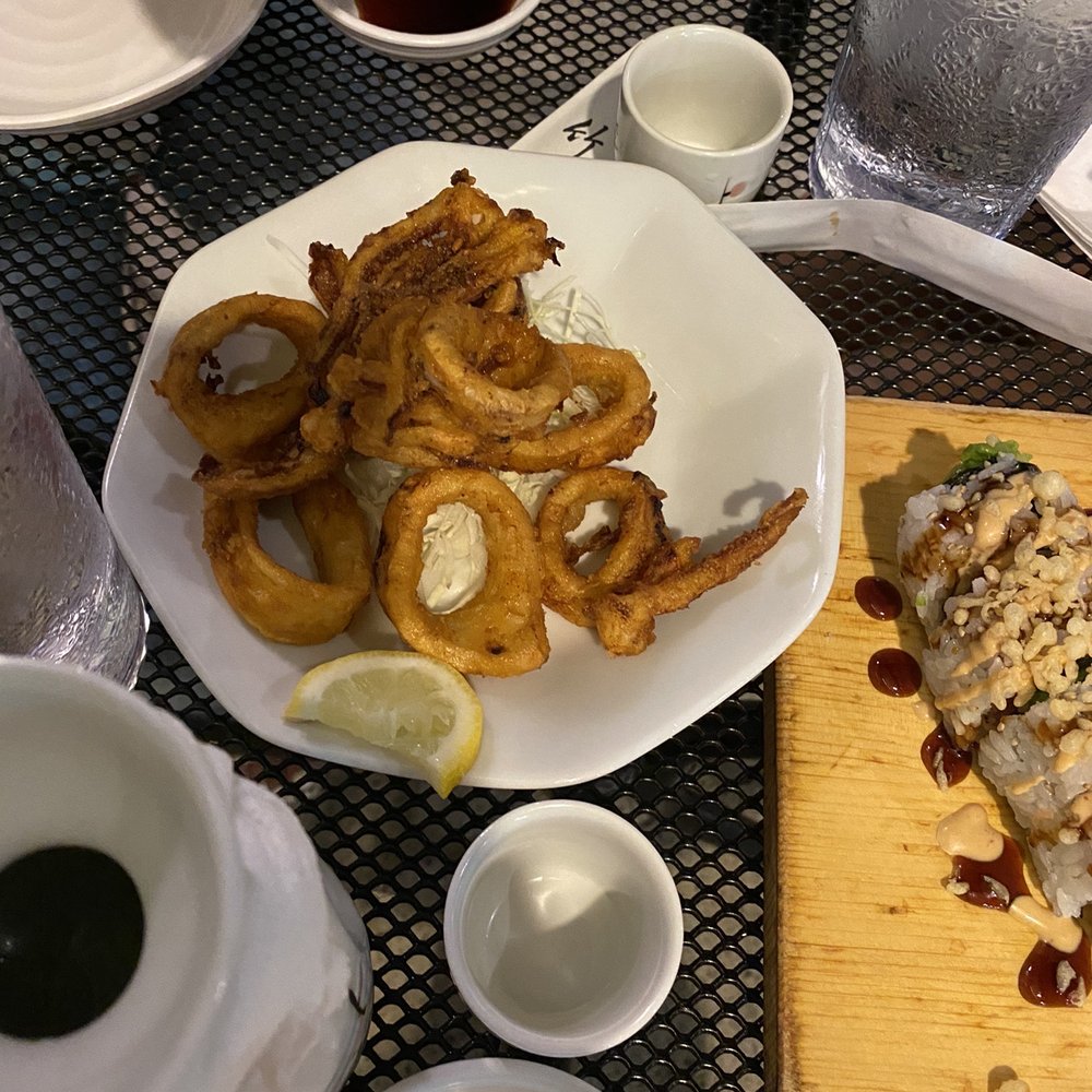 Ginza Sushi - Fried Calamari - Sushi Bars Near Me - Honolulu, Hawaii Ginza Sushi - Fried Calamari - Sushi Bars Near Me - Honolulu, Hawaii
