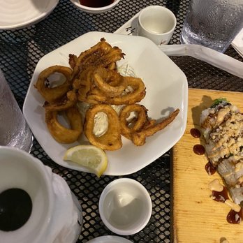 Ginza Sushi - Fried Calamari - Sushi Bars Near Me - Honolulu, Hawaii
