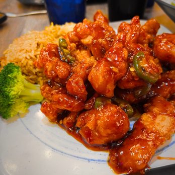 Southside Dumpling Haus - General Tso Chicken with Fried Rice. - Chinese Near Me - Corpus Christi, Texas Southside Dumpling Haus - General Tso Chicken with Fried Rice. - Chinese Near Me - Corpus Christi, Texas