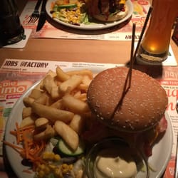 Factory - Leckere Burger, super Nachtisch