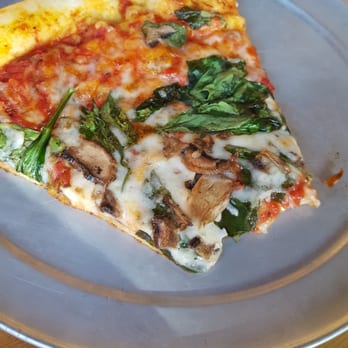 Sizzle Pie - Spinach and mushroom, good - Pizza Near Me - Portland, Oregon