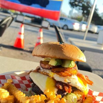 Bakania’o - Bakaniada burger - Fast Food Near Me - Sunnyvale, California