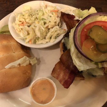 Wagon Wheel Restaurant - Burger of the day.  A winner! - American Near Me - Needles, California
