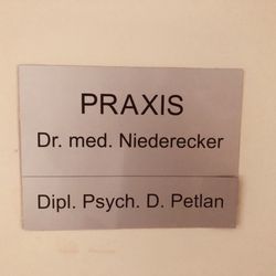 Dr. med. Michael Niederecker