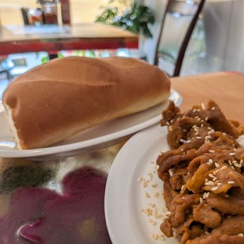 Hoa Phuong Do - Baguette & Grilled pork - Vietnamese Near Me - Vancouver, British Columbia
