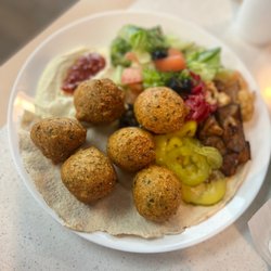 Ali Baba Mediterranean Grill Cincinnati / AB MED GRILL - Falafel Platter