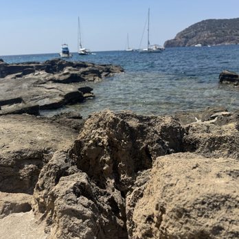 Illeta - Spanish Near Me - Camp de Mar, PM