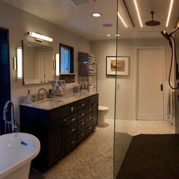 Vitacco Tile - a large bathroom with a walk in shower - General Contractors Near Me - Dumont, New Jersey Vitacco Tile - a large bathroom with a walk in shower - General Contractors Near Me - Dumont, New Jersey