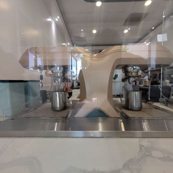 Chapresso - Machine in action - Bubble Tea Near Me - San Marino, California Chapresso - Machine in action - Bubble Tea Near Me - San Marino, California
