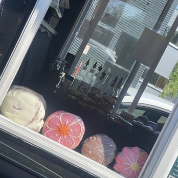 DG's Espresso - Coffee & Tea Near Me - Anchorage, Alaska