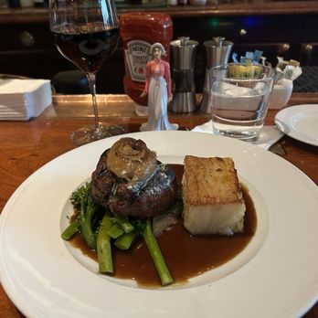 Old Ebbitt Grill - Filet mignon - Bars Near Me - Washington, DC, District of Columbia Old Ebbitt Grill - Filet mignon - Bars Near Me - Washington, DC, District of Columbia