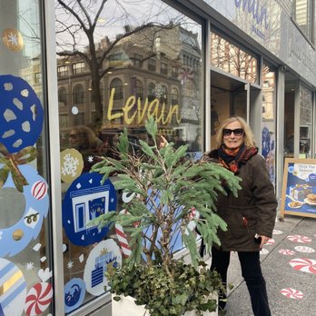 Levain Bakery - Upper East Side, NYC - Bakeries Near Me - New York, New York