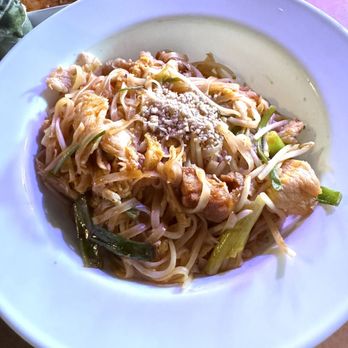Twin Lotus Thai - Chicken Pad Thai - Thai Near Me - Sacramento, California Twin Lotus Thai - Chicken Pad Thai - Thai Near Me - Sacramento, California