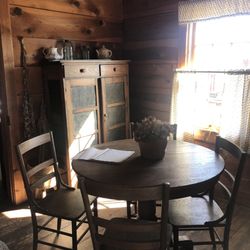 Archie Campbell Museum and Homeplace Complex - Cozy dining room