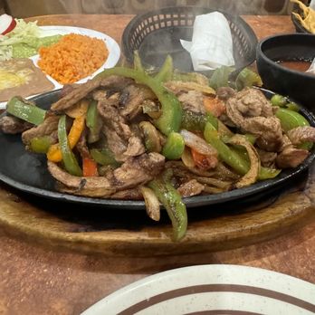 Oriol's Restaurant - Steak fajitas - Mexican Near Me - Bullhead City, Arizona Oriol's Restaurant - Steak fajitas - Mexican Near Me - Bullhead City, Arizona
