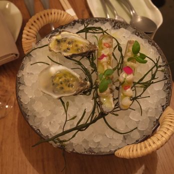 Ma dé - Oyster & razor clam - Indonesian Near Me - New York, New York