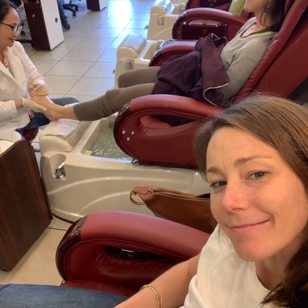 Leann's Nails - incredible way to spend a few hours on Xmas Eve! - Nail Salons Near Me - Alameda, California
