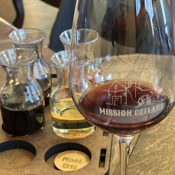 Mission Cellars - The red and white flight - Wineries Near Me - Poway, California Mission Cellars - The red and white flight - Wineries Near Me - Poway, California