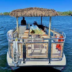 CoastEase Tikis - Two Swim Ladders