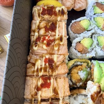 DOKKAEBI Japanese Restaurant - Dokkaebi Signature box - Japanese Near Me - Toronto, Ontario