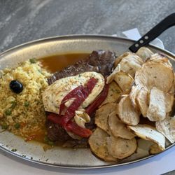 Alianca Restaurant - Bife a Acoreana