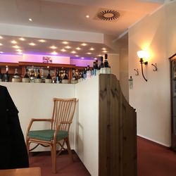 Italia - Theke im Hintergrund